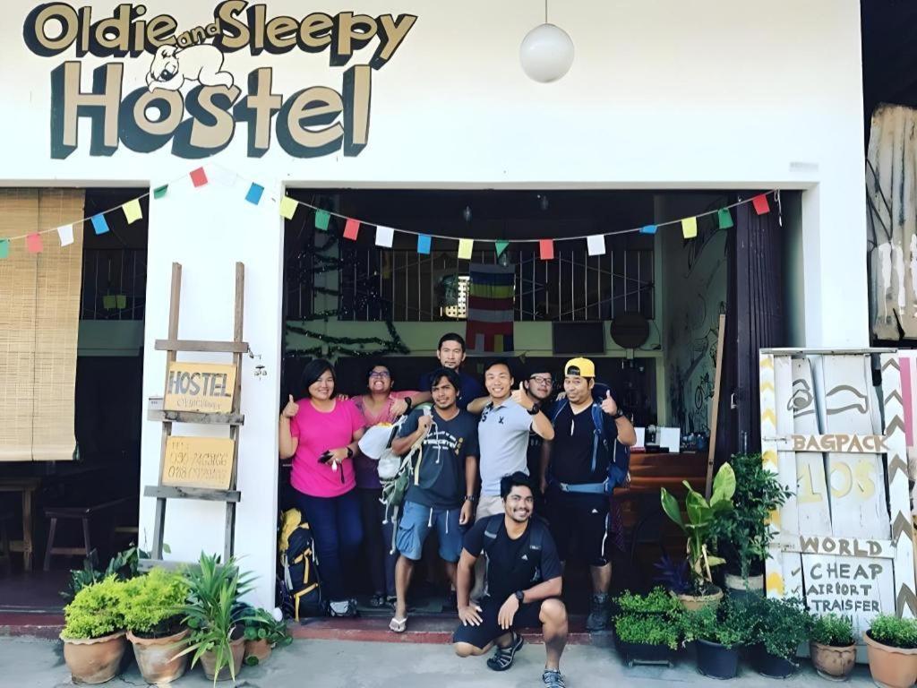 Oldie And Sleepy Hostel Udon Thani Dış mekan fotoğraf